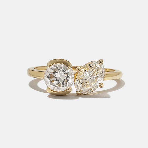 0.75CT-1.25CT Round and Oval Cut Diamond Toi et Moi Engagement Ring