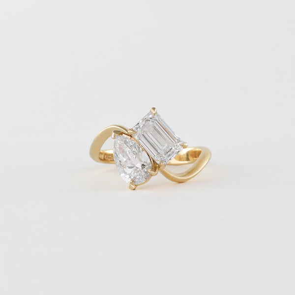 1.0CT-2.0CT Pear & Emerald Cut Toi et Moi Diamond Engagement Ring