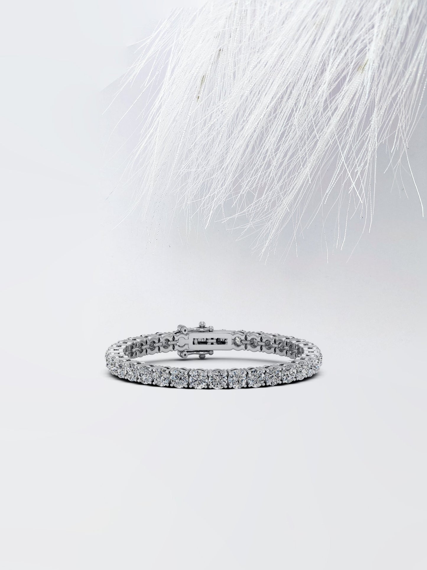 round cut moissanite diamond tennis bracelet in white gold