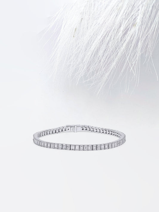 Emerald Cut Moissanite Diamond Tennis Bracelet in White Gold