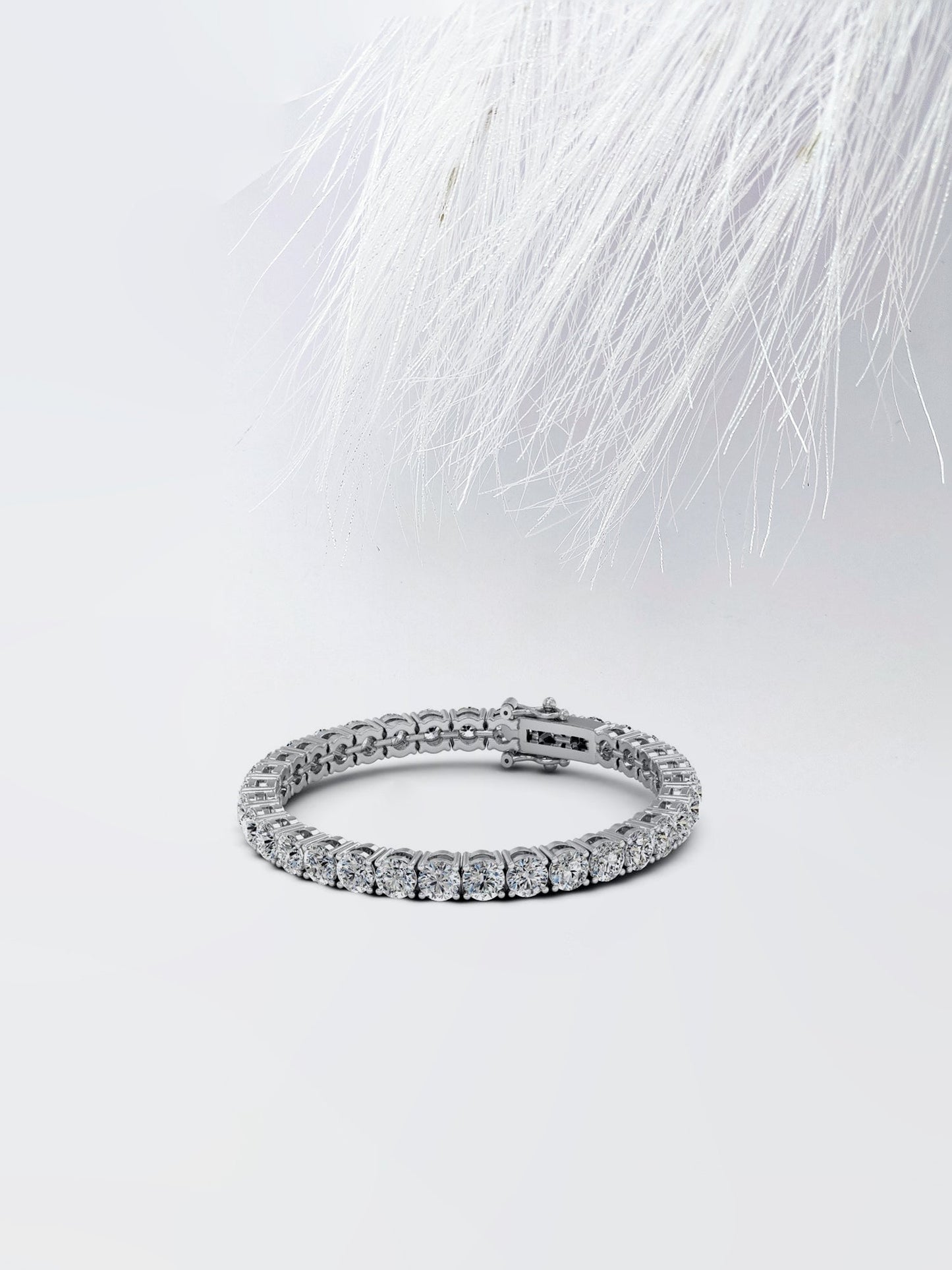 round cut moissanite diamond tennis bracelet in white gold