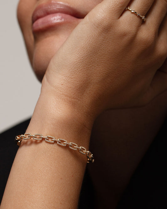 Chain Links Moissanite Diamond Bracelet in 14K Yellow Gold