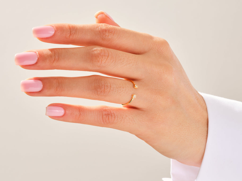 round diamond open cvd ef/vvs bezel wedding band