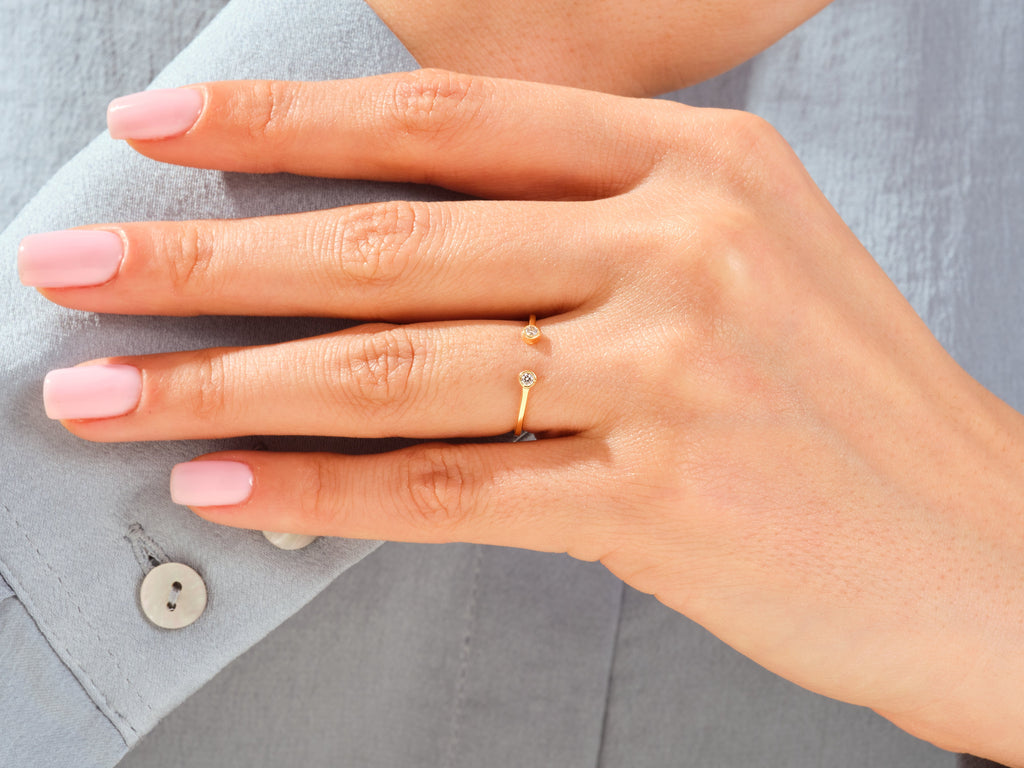 round diamond open cvd ef/vvs bezel wedding band