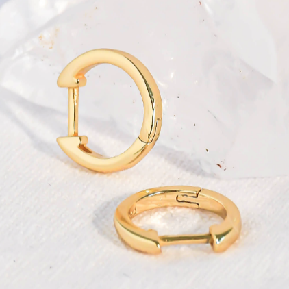 minimalistic simple plain huggies for women