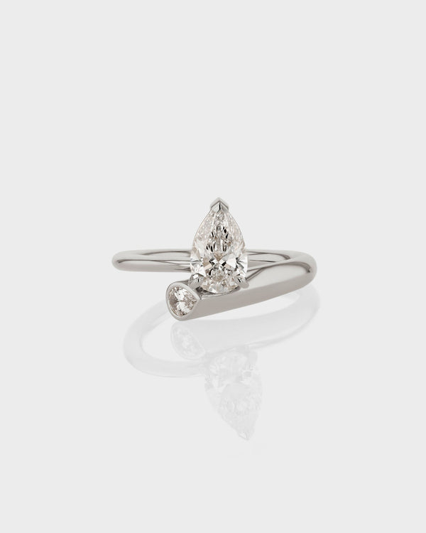 1.50CT-2.50CT Pear Cut Diamond Unique Solitaire Engagement Ring