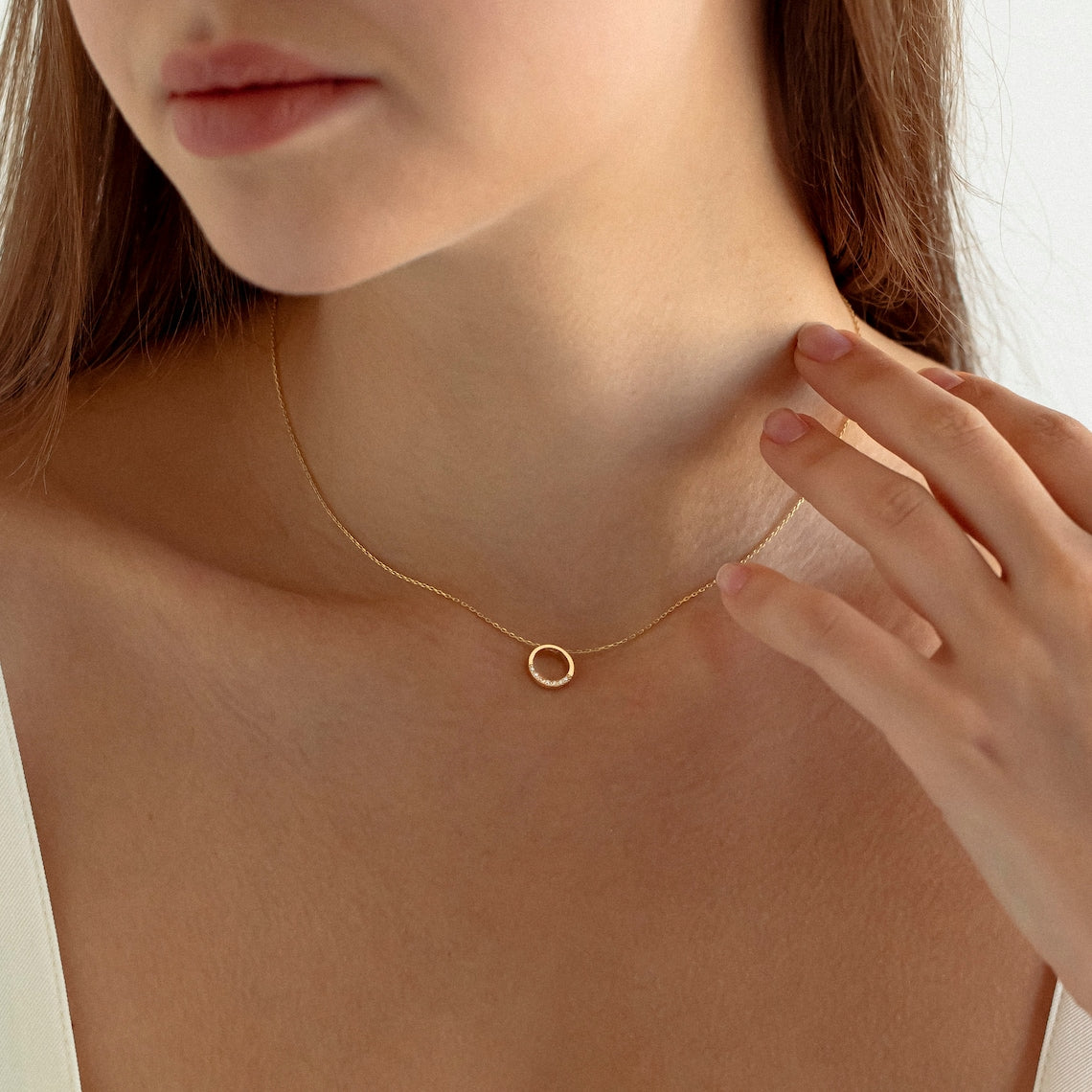 0.02 tcw round moissanite diamond circle necklace